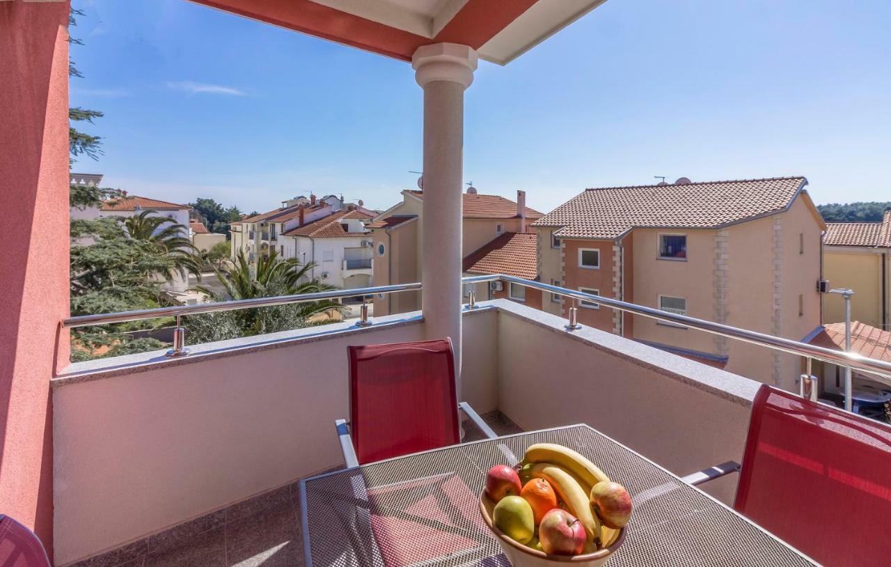 Apartman Kp Medulin Buitenkant foto