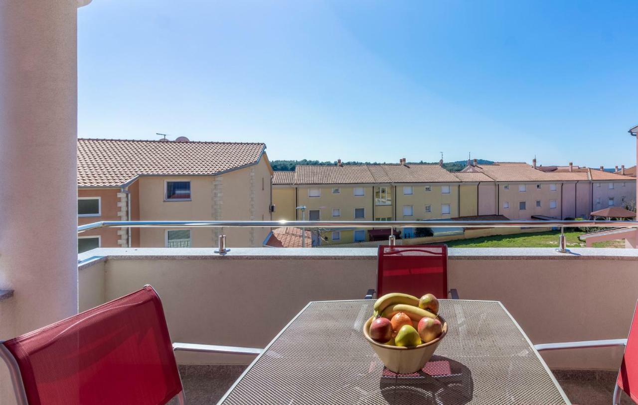 Apartman Kp Medulin Buitenkant foto